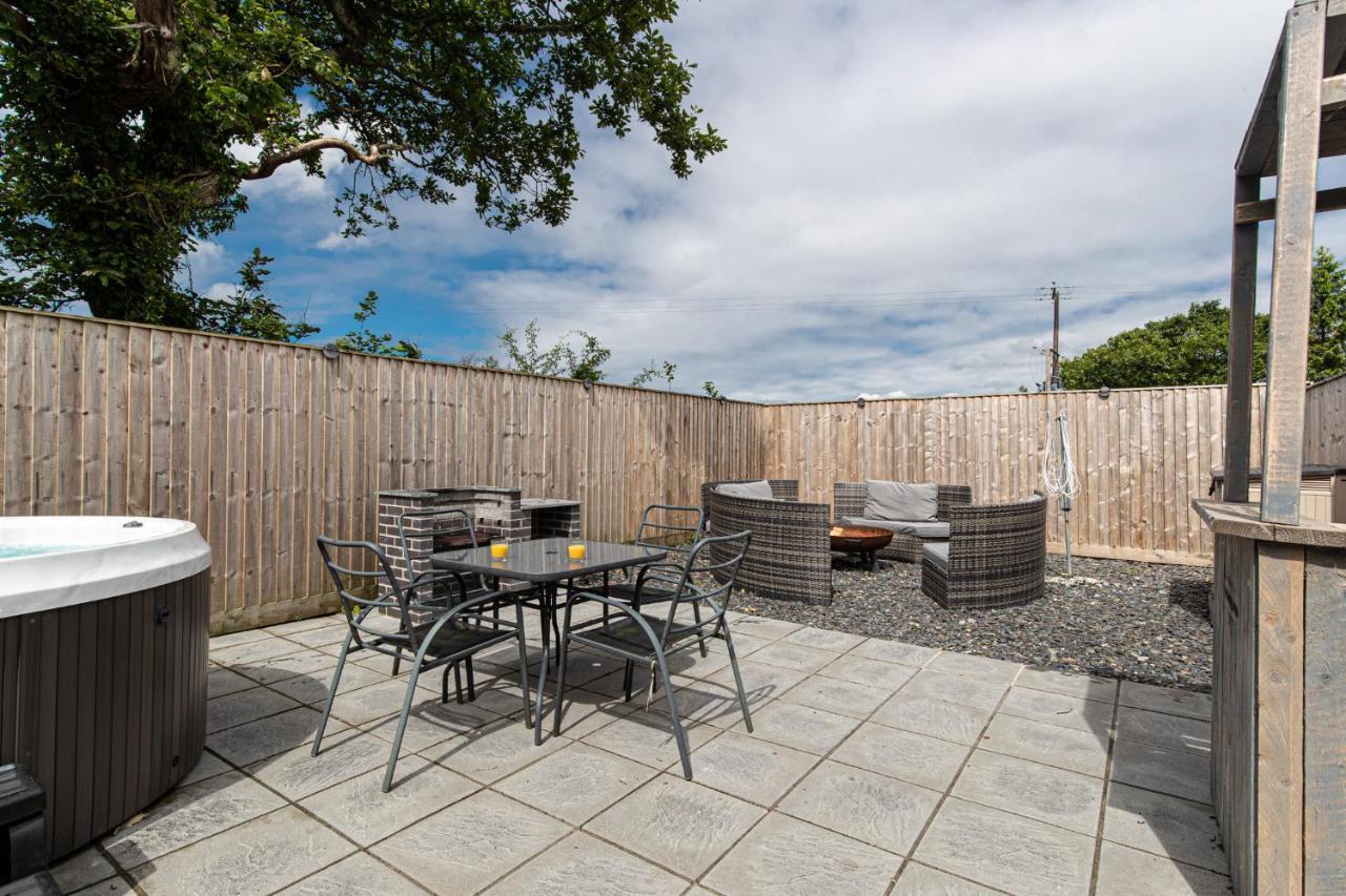 Acorn Cottage Тенби Экстерьер фото